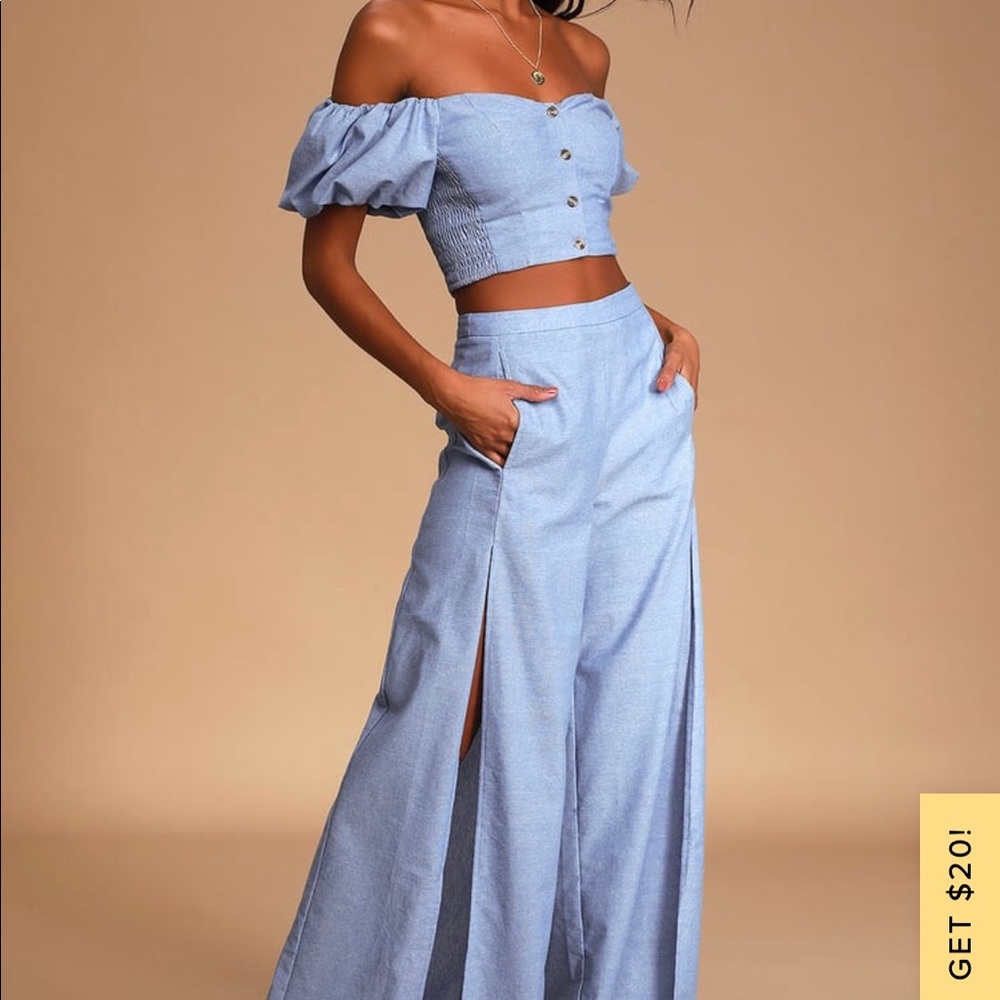 Beautiful Wide leg 2-piece, light blue jumpsuit!